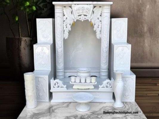 9 Lợi ích bàn thờ Ông Địa bằng đá mang đến cho bạn 