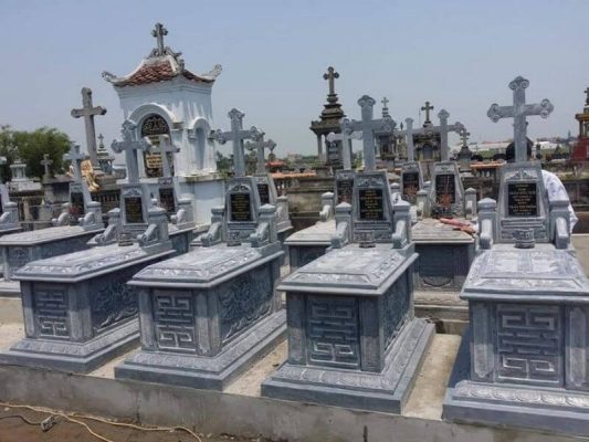 Tại sao nên chọn mộ đá công giáo tại Damynghechinhphuc.com